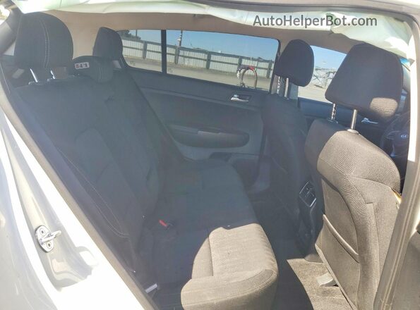 KNDPM3AC2H7262604 2017 KIA SPORTAGE White უკანა სალონის ხედი