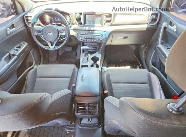 KNDPM3AC2J7388466 2018 KIA SPORTAGE Black Vista del salpicadero