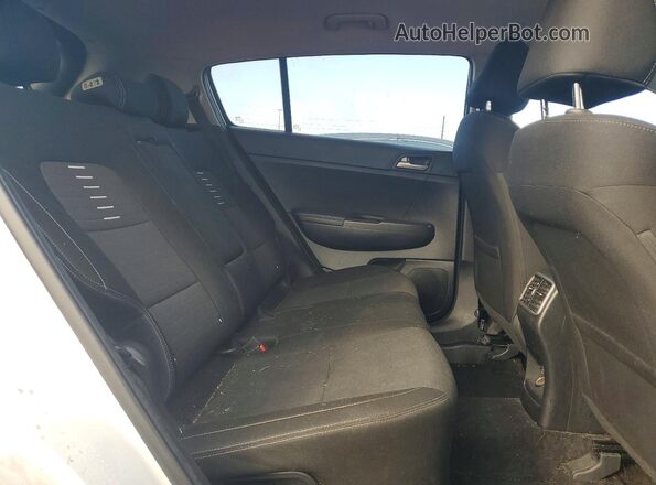 KNDPM3AC2J7430571 2018 KIA SPORTAGE White Vista interior trasera