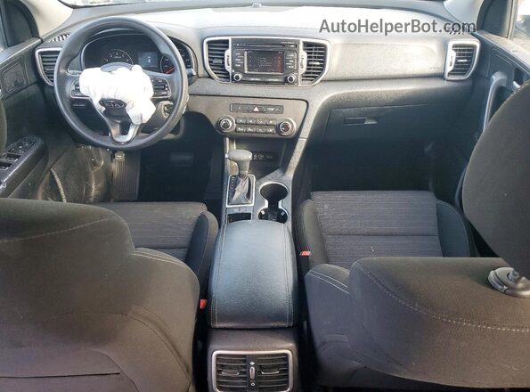 KNDPM3AC2J7430571 2018 KIA SPORTAGE White Vista del salpicadero