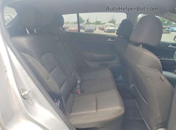 KNDPM3AC2L7748273 2020 KIA SPORTAGE Silver Rear interior view
