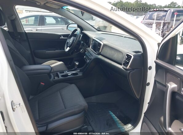 KNDPM3AC2L7816281 2020 KIA SPORTAGE Белый Вид салона спереди