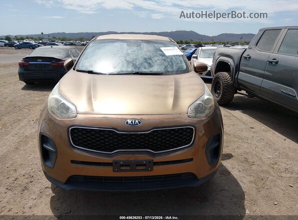 KNDPM3AC3H7080653 2017 KIA SPORTAGE Gold Dashboard view