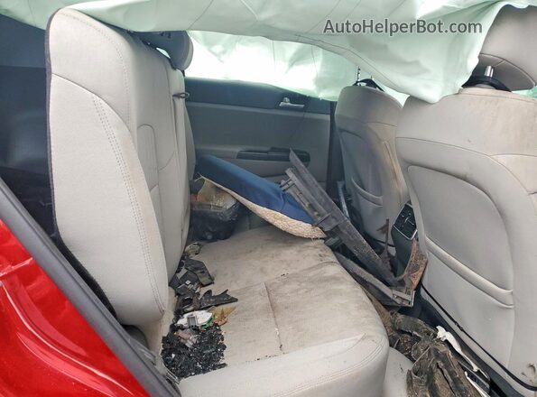 KNDPM3AC3H7101842 2017 KIA SPORTAGE Red Rear interior view