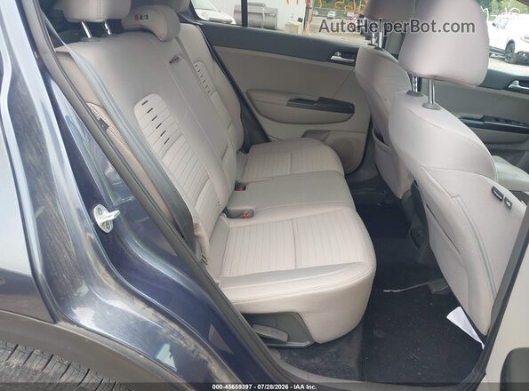 KNDPM3AC3J7354049 2018 KIA SPORTAGE Blue VIN կոդի պիտակի տեսք