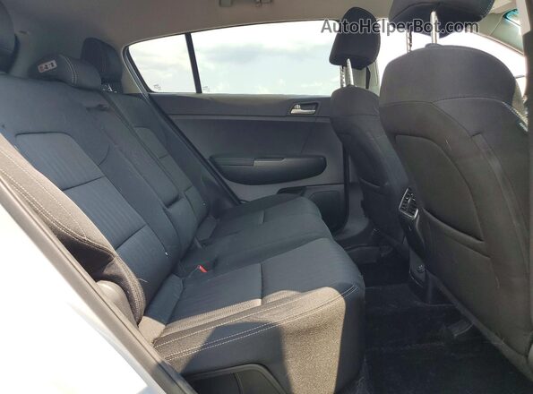 KNDPM3AC4K7538224 2019 KIA SPORTAGE Серебряный Вид задней части салона