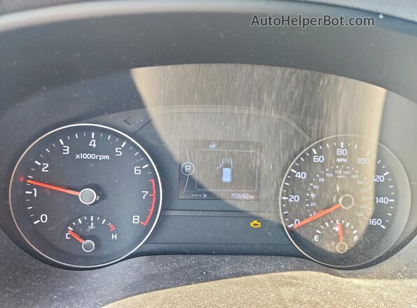KNDPM3AC4K7550681 2019 KIA SPORTAGE Красный Вид щитка приборов