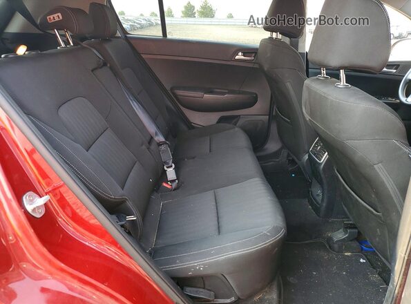 KNDPM3AC5H7051218 2017 KIA SPORTAGE Красный Вид задней части салона