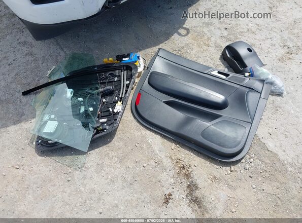 KNDPM3AC6N7975825 2022 KIA SPORTAGE Белый Вид панели приборов