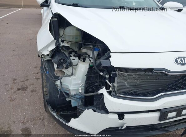 KNDPM3AC7J7478812 2018 KIA SPORTAGE White Widok z przodu