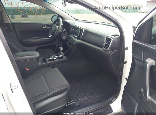 KNDPM3AC7J7478812 2018 KIA SPORTAGE White Widok wnętrza z przodu