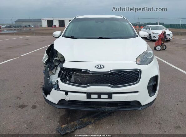 KNDPM3AC7J7478812 2018 KIA SPORTAGE White Widok wnętrza z tyłu