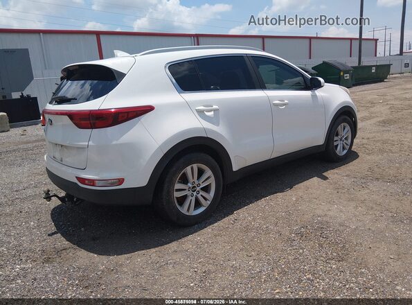 KNDPM3AC7J7490328 2018 KIA SPORTAGE White Rear right