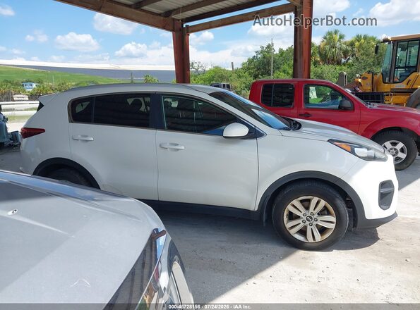 KNDPM3AC7K7625972 2019 KIA SPORTAGE White უკანა სალონის ხედი