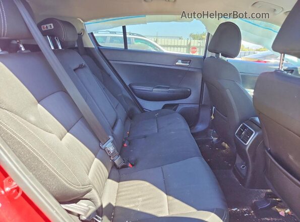 KNDPM3AC8H7150096 2017 KIA SPORTAGE Красный Вид задней части салона