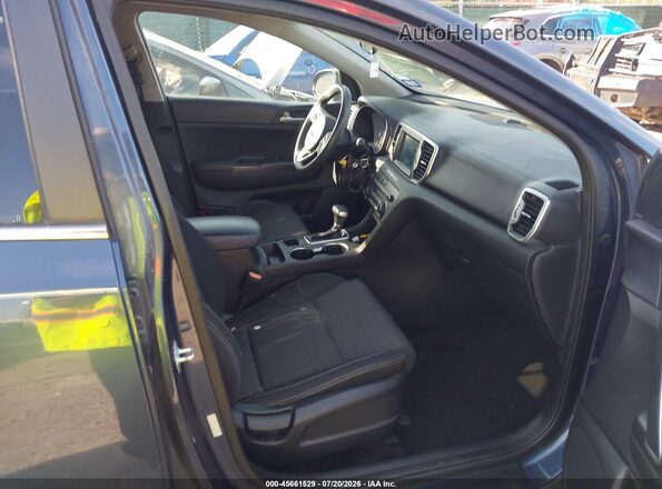 KNDPM3AC8H7227582 2017 KIA SPORTAGE Blue Front interior view