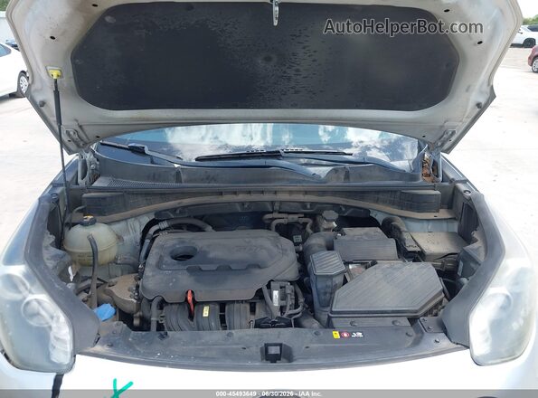 KNDPM3AC8J7329731 2018 KIA SPORTAGE Silver Vista trasera