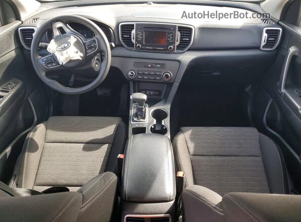KNDPM3AC8J7467673 2018 KIA SPORTAGE White Առջևի վահանակի տեսք