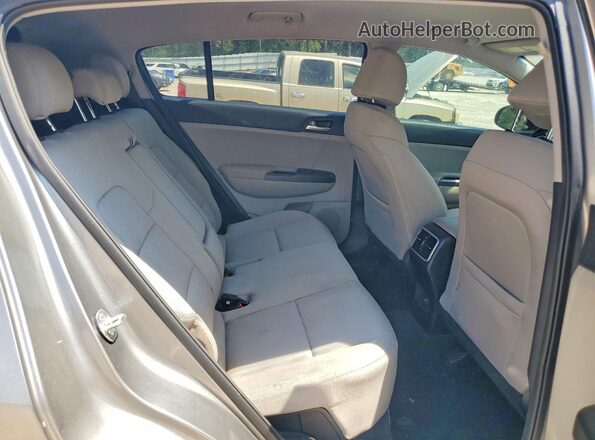 KNDPM3AC8L7781214 2020 KIA SPORTAGE Gray Rear interior view