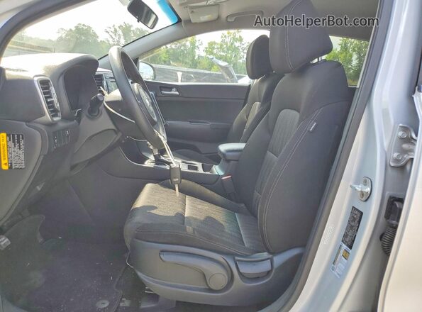 KNDPM3AC9H7082780 2017 KIA SPORTAGE Silver Widok wnętrza z przodu