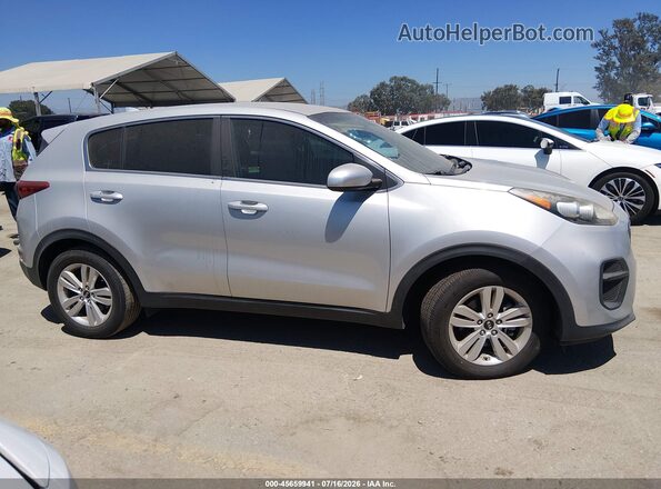 KNDPM3AC9H7226232 2017 KIA SPORTAGE Silver Вид задньої частини салону