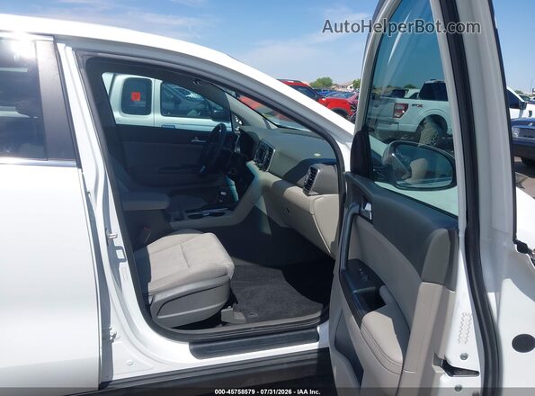 KNDPM3AC9K7510225 2019 KIA SPORTAGE White Front interior view