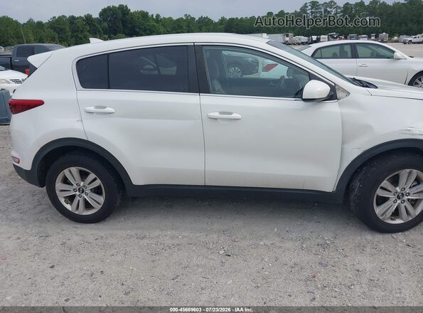 KNDPM3ACXH7159091 2017 KIA SPORTAGE White უკანა სალონის ხედი
