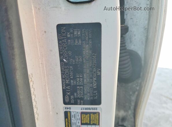 KNDPM3ACXH7214042 2017 KIA SPORTAGE White Widok naklejki z numerem VIN
