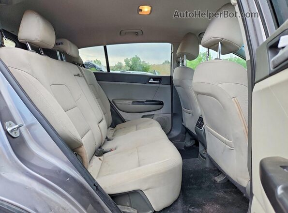 KNDPMCAC0H7145250 2017 KIA SPORTAGE Gray Սալոնի հետևի տեսք