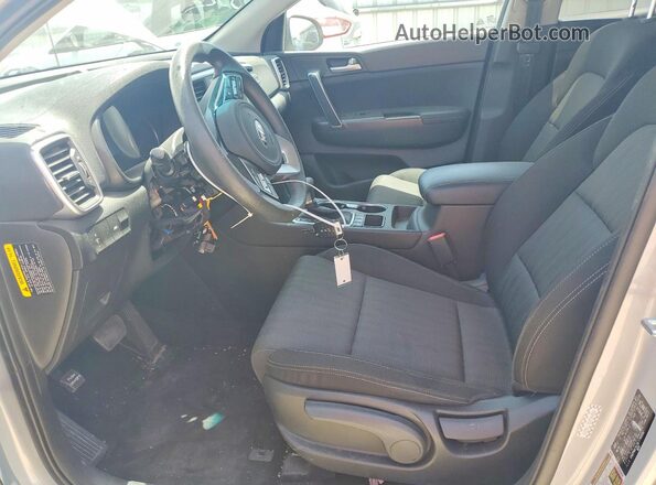 KNDPMCAC0L7740592 2020 KIA SPORTAGE Silver Front interior view