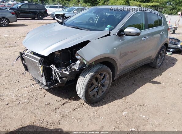 KNDPMCAC0N7002570 2022 KIA SPORTAGE Silver Vista tres cuartos delantera izquierda