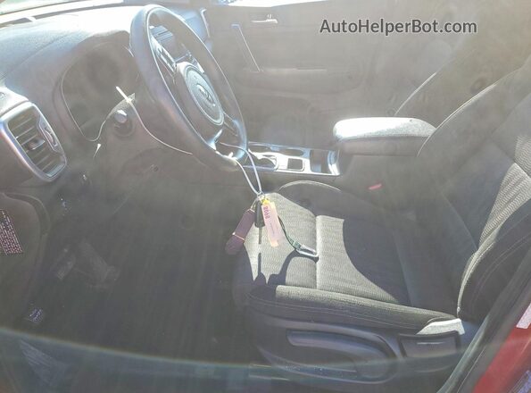 KNDPMCAC1H7248676 2017 KIA SPORTAGE Red Вид салону спереду