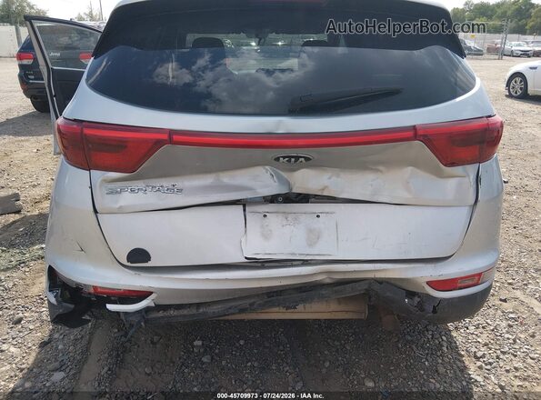 KNDPMCAC1H7274033 2017 KIA SPORTAGE Серебряный Вид спереди