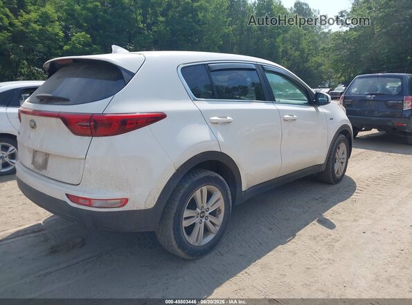 KNDPMCAC1H7291236 2017 KIA SPORTAGE White Rear right