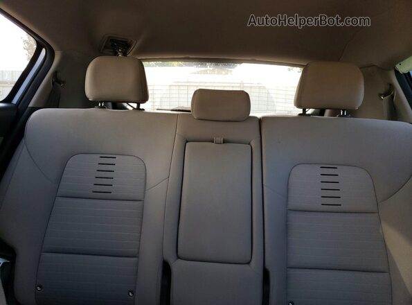 KNDPMCAC1J7365048 2018 KIA SPORTAGE Серый Вид задних сидений