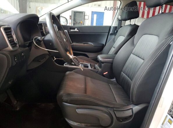 KNDPMCAC2H7041150 2017 KIA SPORTAGE White წინა სალონის ხედი