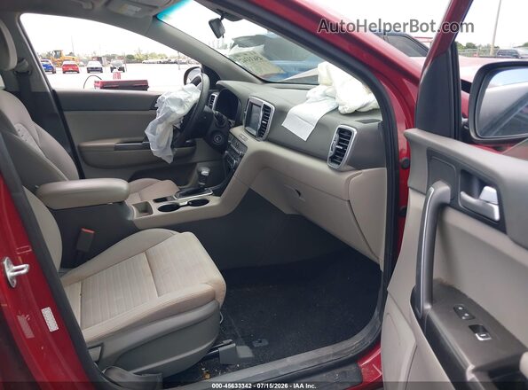 KNDPMCAC2H7245995 2017 KIA SPORTAGE Красный Вид салона спереди