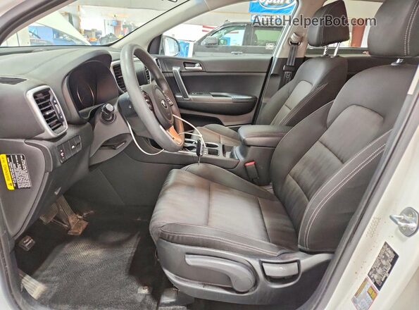 KNDPMCAC2M7848777 2021 KIA SPORTAGE White Սալոնի դիմացի տեսք