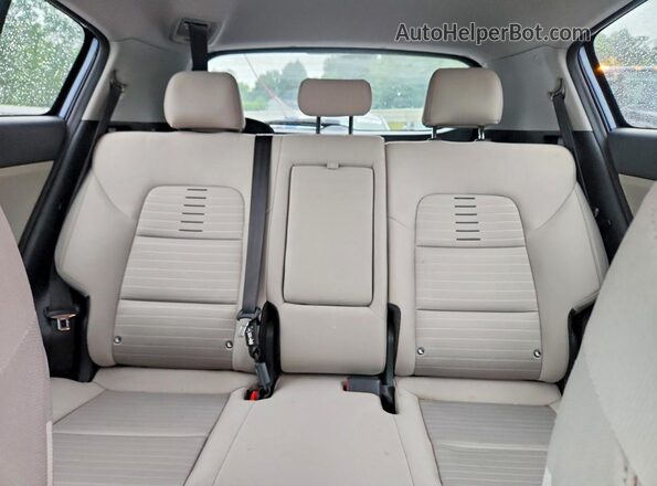 KNDPMCAC2N7024926 2022 KIA SPORTAGE Blue უკანა სავარძლების ხედი