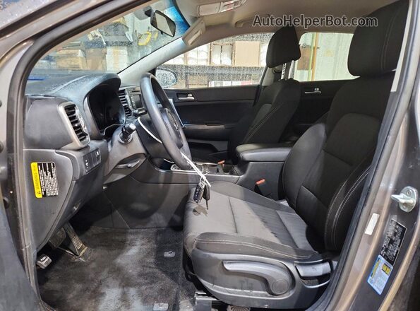 KNDPMCAC3H7120035 2017 KIA SPORTAGE Gray Սալոնի դիմացի տեսք