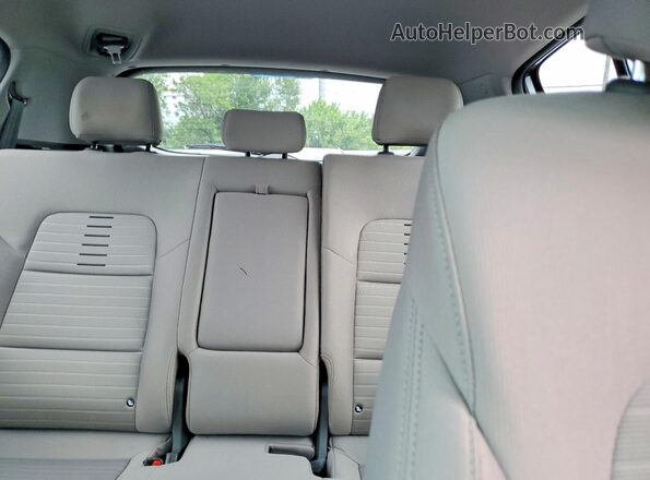 KNDPMCAC3H7239512 2017 KIA SPORTAGE Gray Հետևի նստատեղերի տեսք