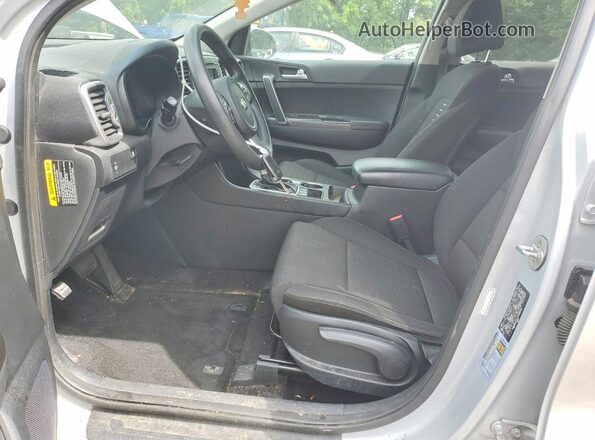 KNDPMCAC3J7346548 2018 KIA SPORTAGE Silver Widok wnętrza z przodu