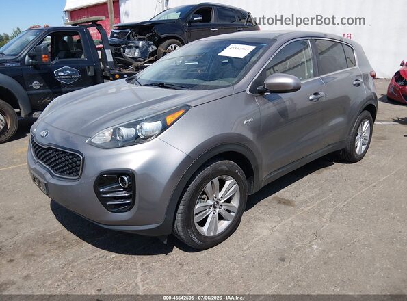KNDPMCAC3J7469976 2018 KIA SPORTAGE Gray Front left