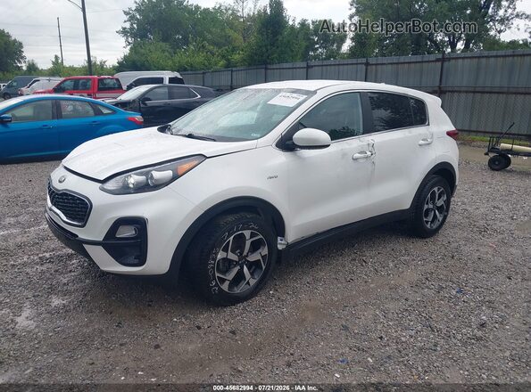 KNDPMCAC3N7016737 2022 KIA SPORTAGE Белый Передняя левая четверть