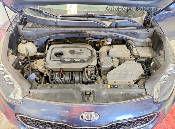 KNDPMCAC4J7308102 2018 KIA SPORTAGE Blue Engine compartment view