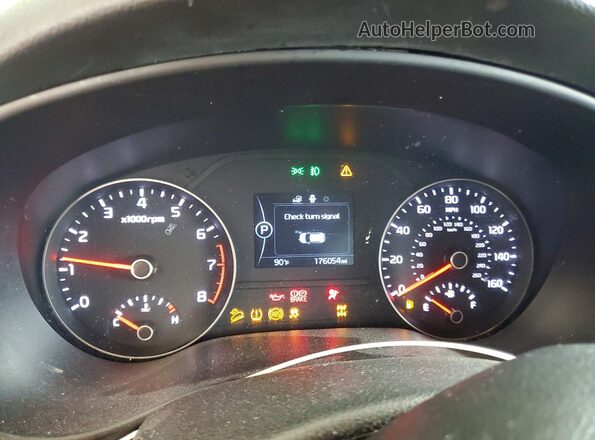 KNDPMCAC4J7315423 2018 KIA SPORTAGE Red Вид щитка приладів