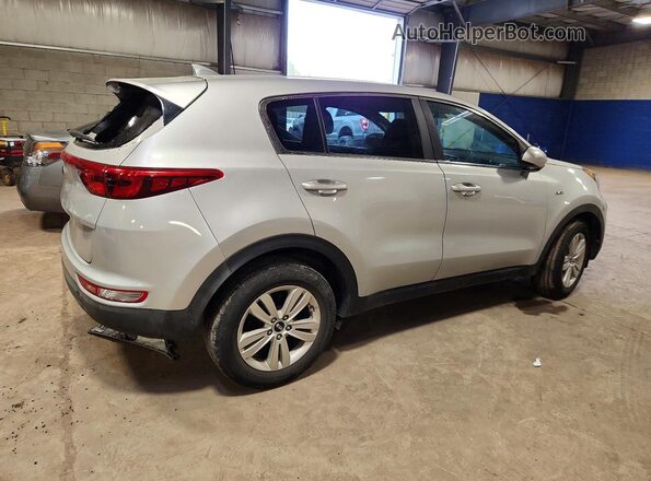 KNDPMCAC4J7403579 2018 KIA SPORTAGE Silver Rear right