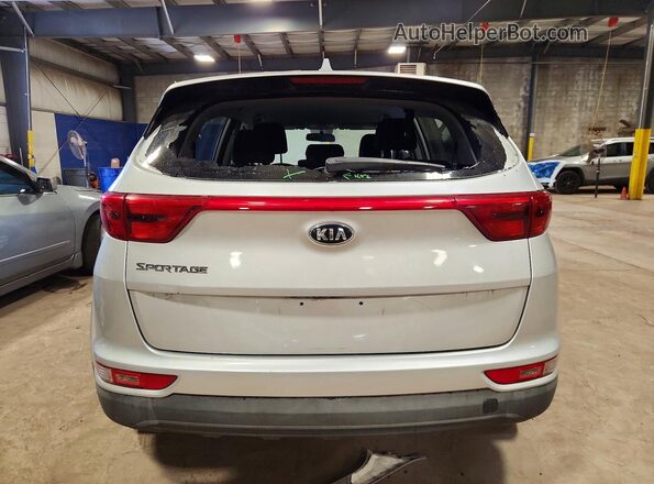 KNDPMCAC4J7403579 2018 KIA SPORTAGE Silver Rear view