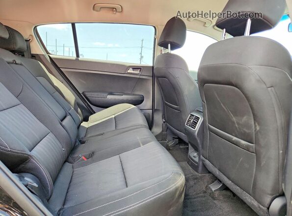 KNDPMCAC4L7757928 2020 KIA SPORTAGE Black უკანა სალონის ხედი