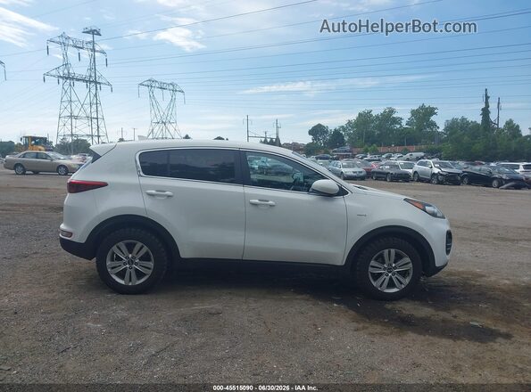 KNDPMCAC5H7040039 2017 KIA SPORTAGE Белый Вид щитка приборов
